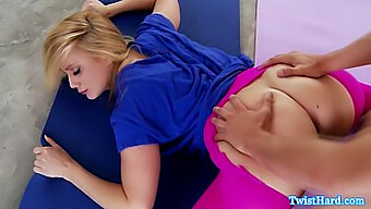 Aj Applegate Předvádí Své Smyslné Orální Schopnosti.