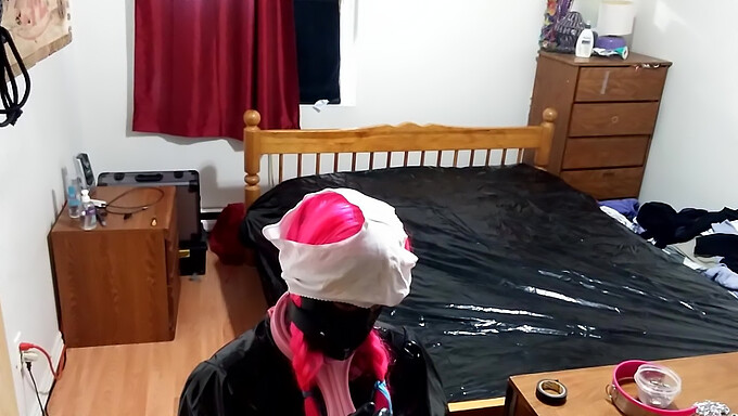 Hd Video Sissy Maids, Ki Uživa V Samozvezanosti In Dvojni Penetraciji