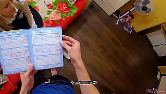 Vidéo Pov: Jeune Écolière Punie Par Son Frère Pour Ses Mauvaises Notes