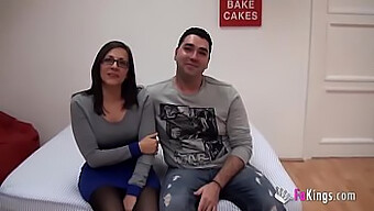 Il Duo Spagnolo Fresco Filma Il Loro Amoreggiamento Per La Prima Volta Davanti Alla Telecamera